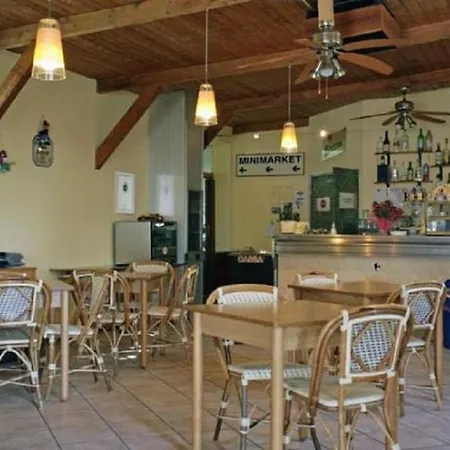 Villetta Linda 9 Apartment Raffa